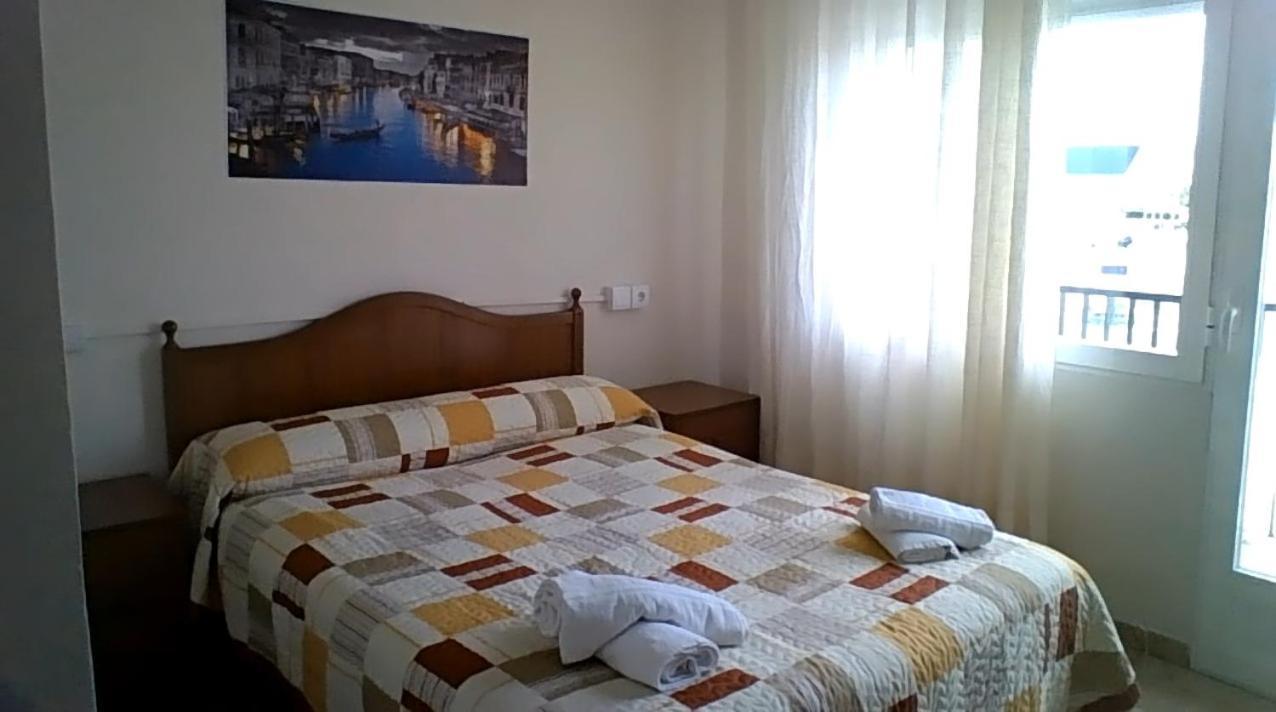 Hostal Restaurante Galicia Villardefrades Экстерьер фото